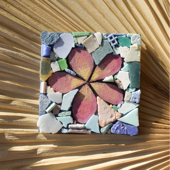Plumeria Hawaii MicroPlastic Mini Art - Picture 1 of 1